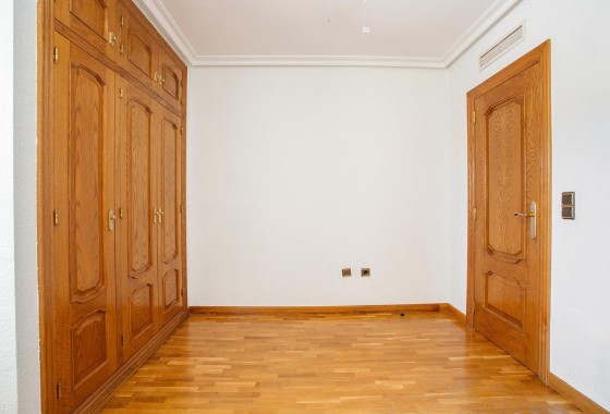 Revente - Villa Individuelle -
Torrevieja - Torreta florida