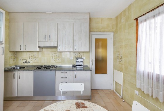 Herverkoop - Stadswoning -
Torrevieja - Calas blanca