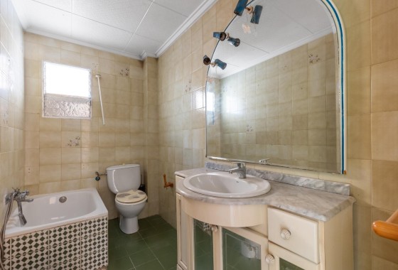 Venta - Apartamento / Piso -
Torrevieja - Habaneras