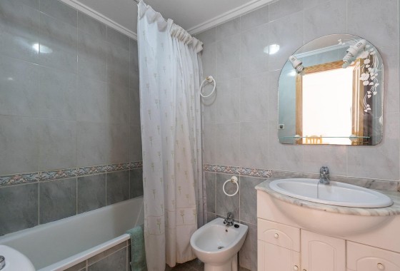Sale - Apartment Flat -
Torrevieja - Centro