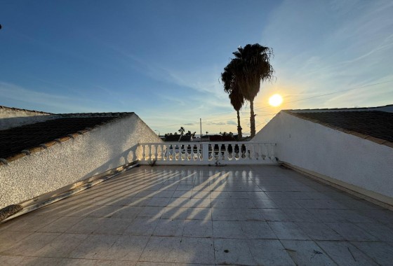 Herverkoop - Vrijstaande Villa -
Torrevieja - San luis