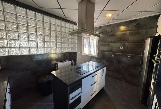 Herverkoop - Vrijstaande Villa -
Torrevieja - San luis