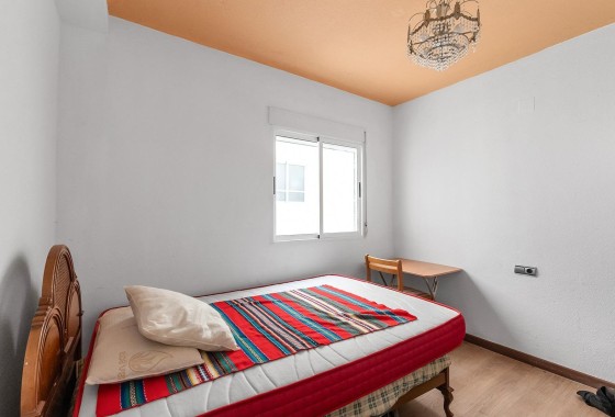 Herverkoop - Appartement / Flat -
Torrevieja - Estacion de autobuses