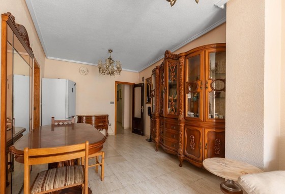 Herverkoop - Appartement / Flat -
Torrevieja - Estacion de autobuses