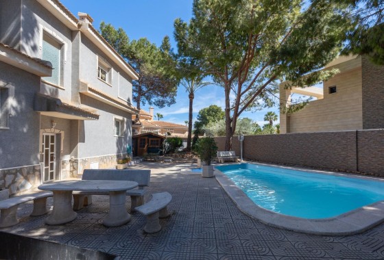 Herverkoop - Vrijstaande Villa -
Rojales - Pueblo Bravo