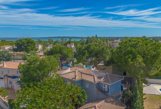 Herverkoop - Vrijstaande Villa -
Rojales - Pueblo Bravo