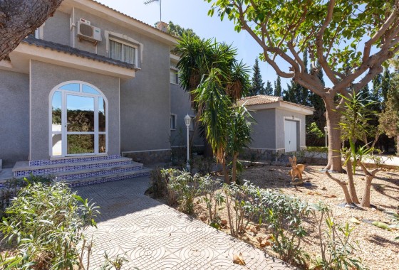 Herverkoop - Vrijstaande Villa -
Rojales - Pueblo Bravo