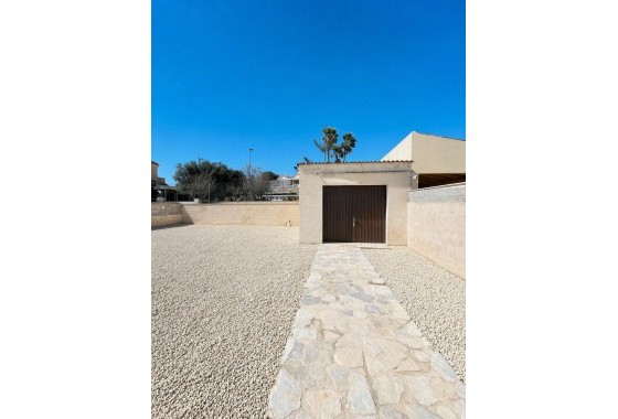 Herverkoop - Vrijstaande Villa -
Torrevieja - Aguas Nuevas