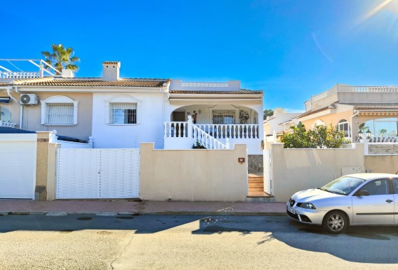 Herverkoop - Vrijstaande Villa -
Ciudad Quesada - Rojales - Costa Blanca