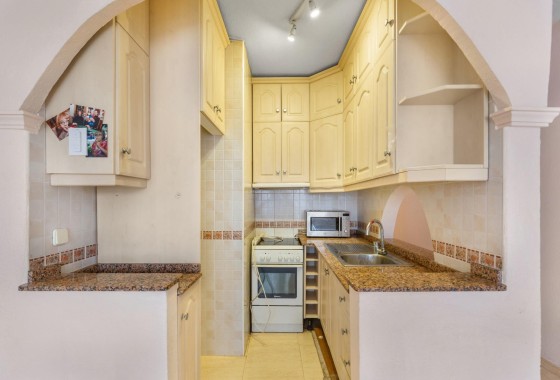 Venta - Apartamento / Piso -
Torrevieja - Centro - Muelle Pesquero