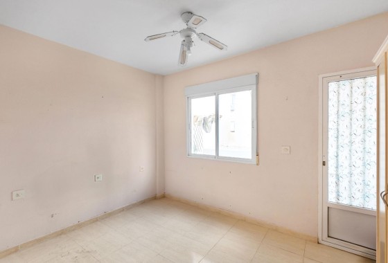 Venta - Apartamento / Piso -
Torrevieja - Centro - Muelle Pesquero