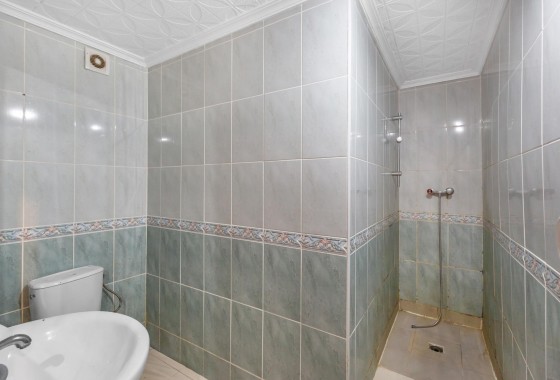 Venta - Apartamento / Piso -
Torrevieja - Centro - Muelle Pesquero