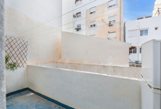 Venta - Apartamento / Piso -
Torrevieja - Centro - Muelle Pesquero
