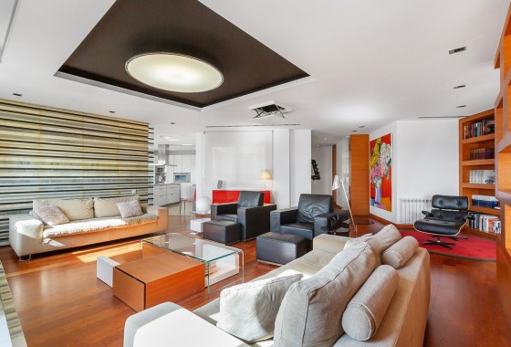 Herverkoop - Appartement / Flat -
Torrevieja - Paseo maritimo