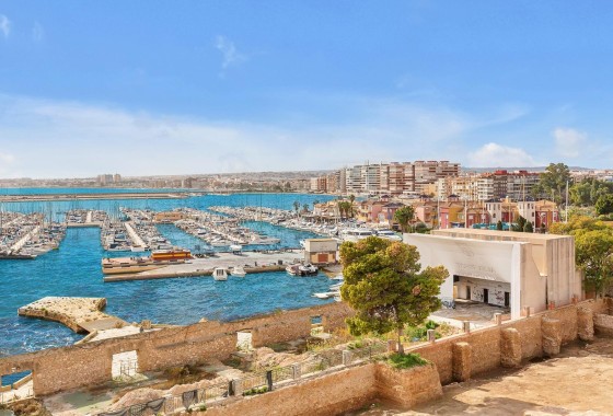 Herverkoop - Appartement / Flat -
Torrevieja - Paseo maritimo