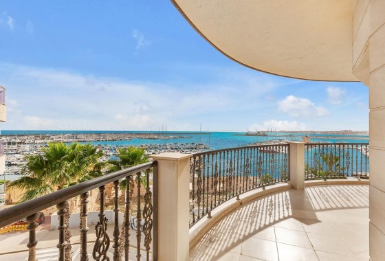Herverkoop - Appartement / Flat -
Torrevieja - Paseo maritimo