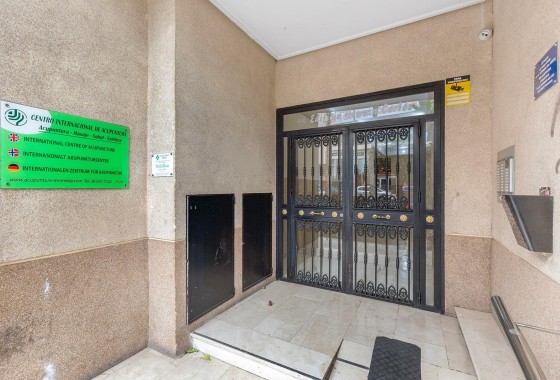 Venta - Apartamento / Piso -
Torrevieja - Centro