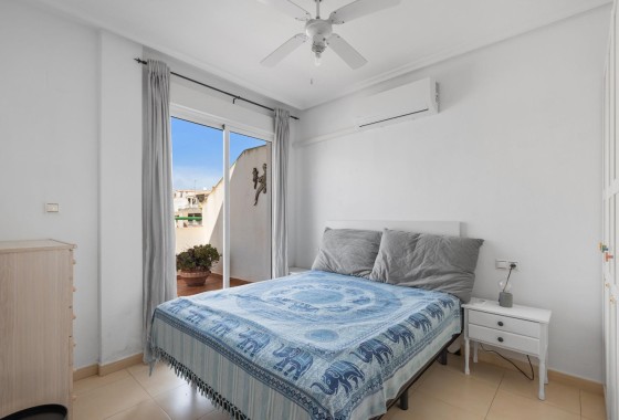 Sprzedaż - Apartament / Mieszkanie -
Torrevieja - Playa de los Locos