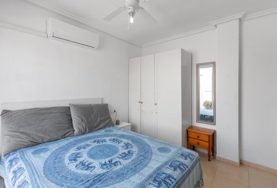 Sprzedaż - Apartament / Mieszkanie -
Torrevieja - Playa de los Locos