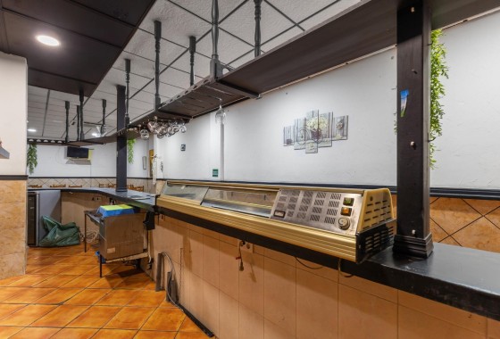 Herverkoop - Commercieel -
Torrevieja - Estacion de autobuses