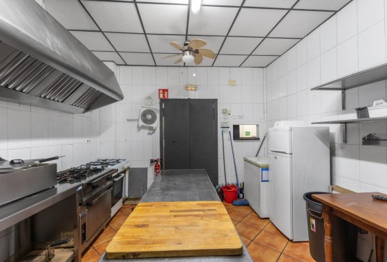 Herverkoop - Commercieel -
Torrevieja - Estacion de autobuses