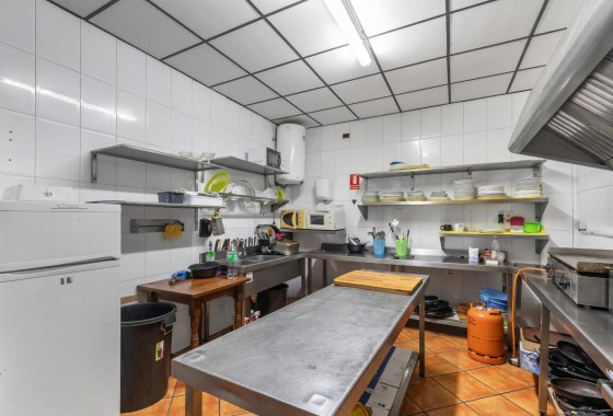 Herverkoop - Commercieel -
Torrevieja - Estacion de autobuses