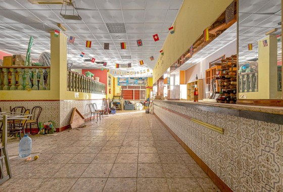 Sale - Commercial -
Torrevieja - Playa del Cura