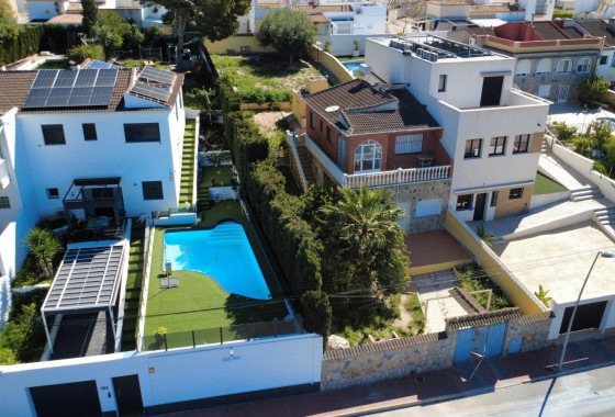 Herverkoop - Vrijstaande Villa -
Torrevieja - Los balcones