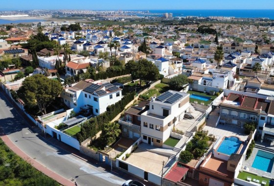Herverkoop - Vrijstaande Villa -
Torrevieja - Los balcones