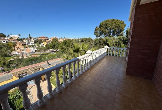Herverkoop - Vrijstaande Villa -
Torrevieja - Los balcones