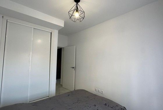 Resale - Wohnung / Appartement -
Torrevieja