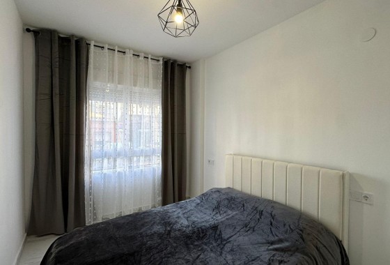 Resale - Wohnung / Appartement -
Torrevieja