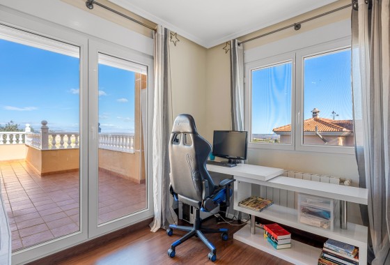 Revente - Villa Individuelle -
San Miguel de Salinas - Costa Blanca