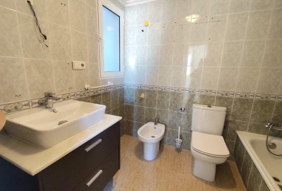Venta - Apartamento / Piso -
Torrevieja - Center