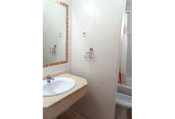 Resale - Wohnung / Appartement -
Torrevieja - La veleta