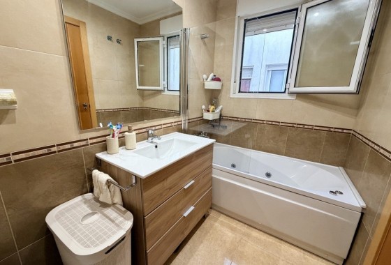 Resale - Wohnung / Appartement -
Dolores - Costa Blanca