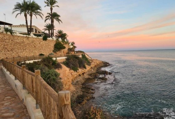 Sprzedaż - Apartament / Mieszkanie -
Villamartín - Costa Blanca