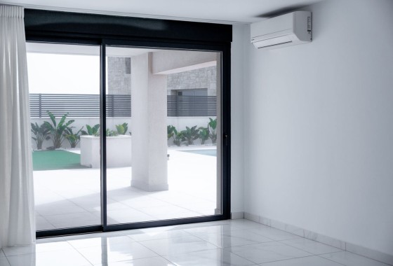 Sale - Detached Villa -
Torrevieja - La Valeta