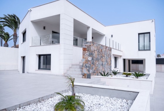 Sale - Detached Villa -
Torrevieja - La Valeta