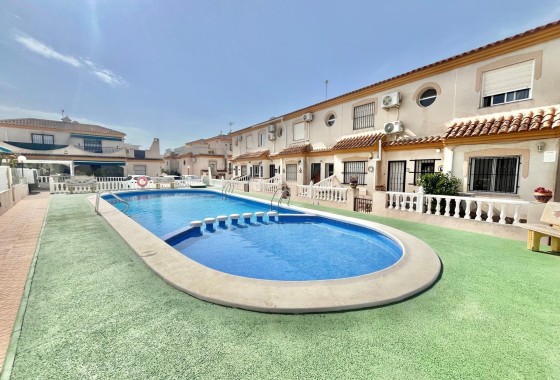 Sprzedaż - Willa w zabudowie bliźniaczej -
Orihuela Costa - Playa Flamenca