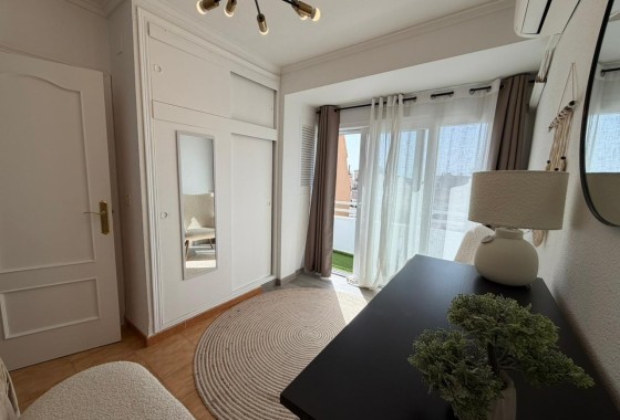 Resale - Stadthaus -
Torrevieja - Los Frutales