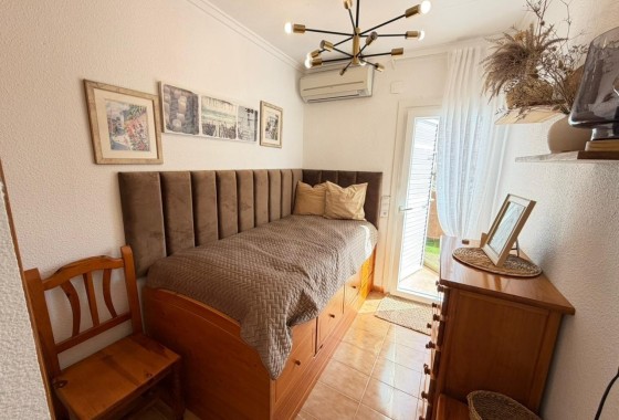 Resale - Stadthaus -
Torrevieja - Los Frutales