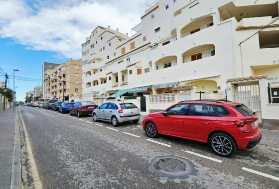 Resale - Wohnung / Appartement -
Torrevieja - Nueva Torrevieja