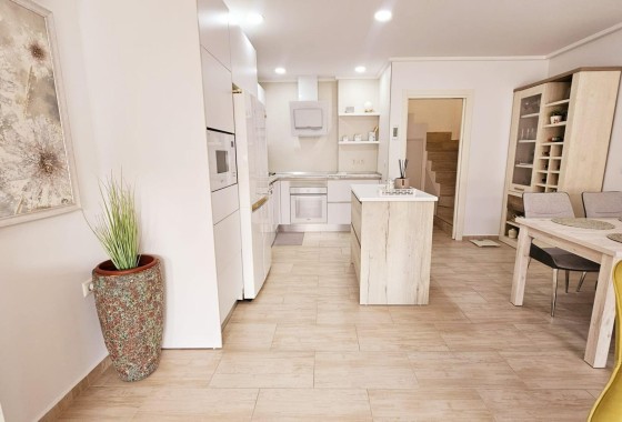 Herverkoop - Appartement / Flat -
Torrevieja - La Siesta