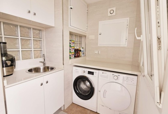 Herverkoop - Appartement / Flat -
Torrevieja - La Siesta