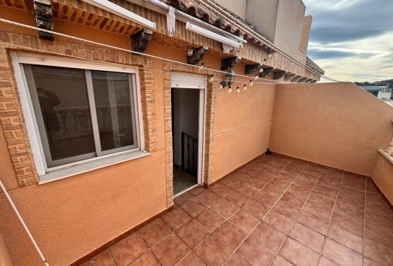 Herverkoop - Stadswoning -
Guardamar del Segura - Urbanizaciones