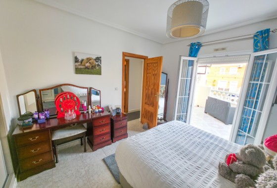 Herverkoop - Vrijstaande Villa -
Villamartín - Costa Blanca