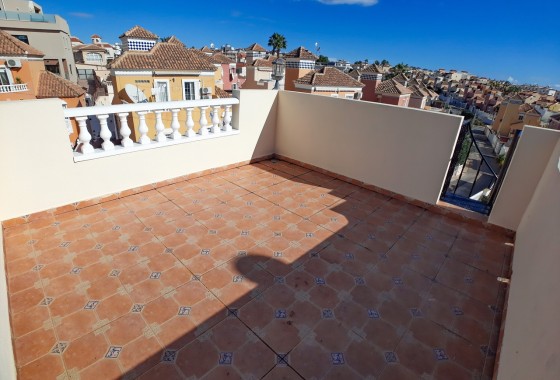 Herverkoop - Vrijstaande Villa -
Villamartín - Costa Blanca