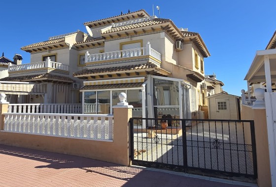 Sale - Town house -
Orihuela Costa - Costa Blanca