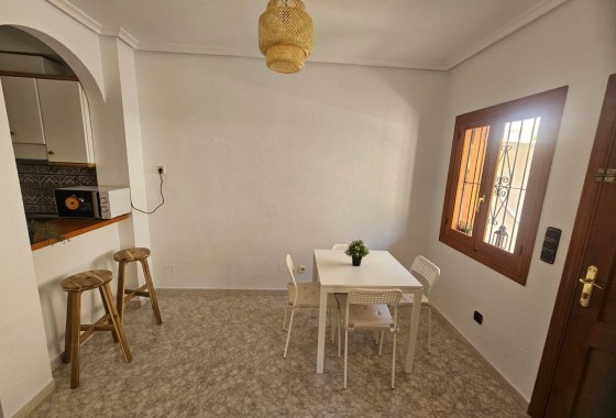 Sprzedaż - Apartament / Mieszkanie -
Orihuela Costa - La Zenia